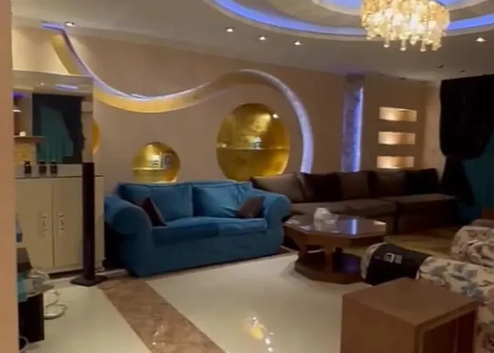 الدقي شارع محي الدين ابو العز الرئيسي